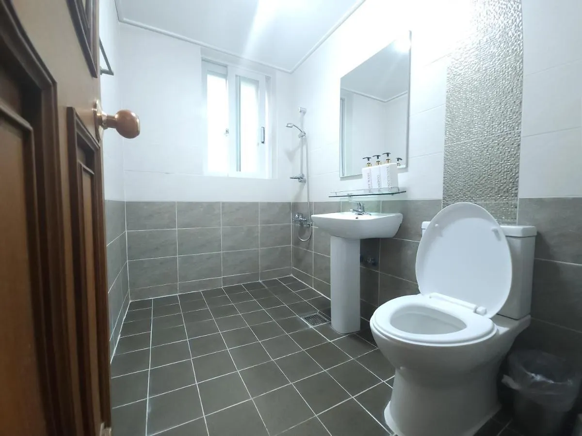 Oyo Hostel Myeongdong 5 Seoul